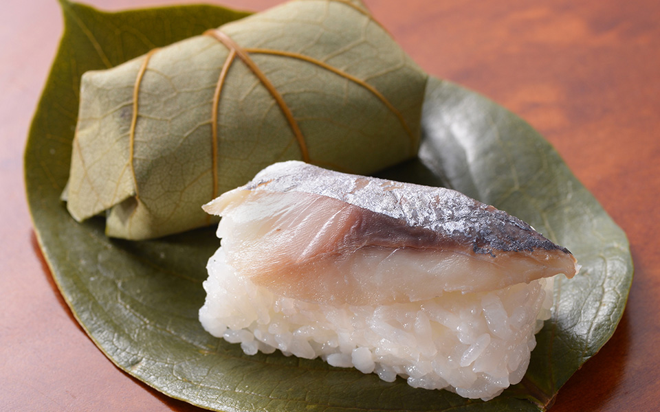 Kakinoha-zushi  <br>(Horse Mackerel)